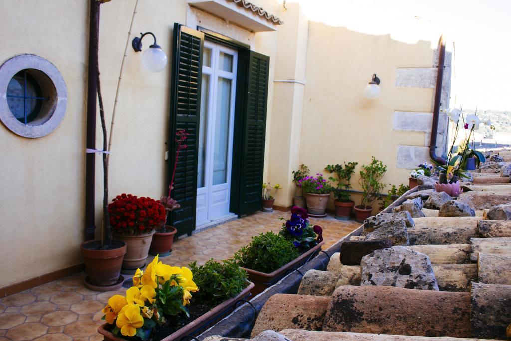 Risveglio Ibleo Bed & Breakfast Ragusa Exterior photo